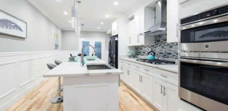 廚房護墻板：要了解的優(yōu)點、缺點和成本理念