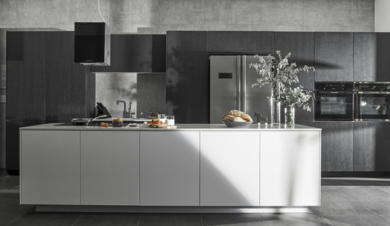 塑木廚柜好不好？哪種廚房風(fēng)格適合？