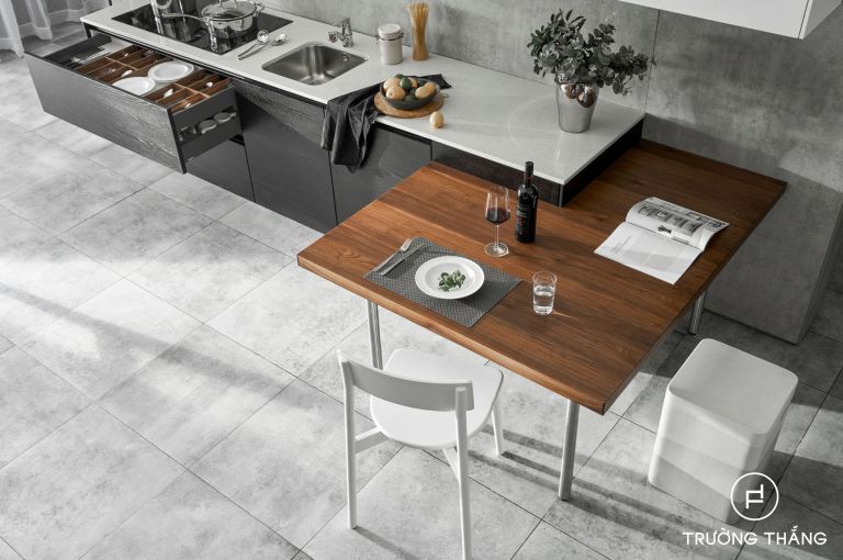 應(yīng)該選擇帶桃條的木質(zhì)廚柜還是單獨的木質(zhì)廚柜？